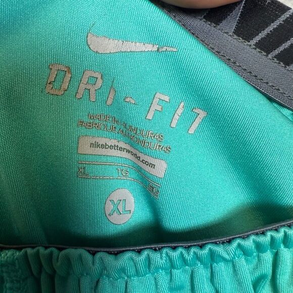 Nike Dri Fit Mens Size XL Elastic Waist Athletic Shorts Green Loose Fit Swoosh - Picture 2 of 9